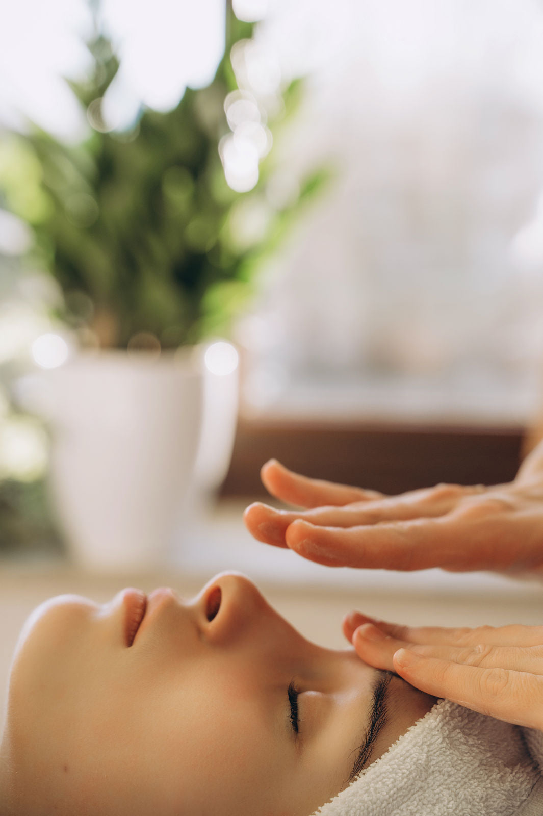 Sculptural Face Lifting Massage